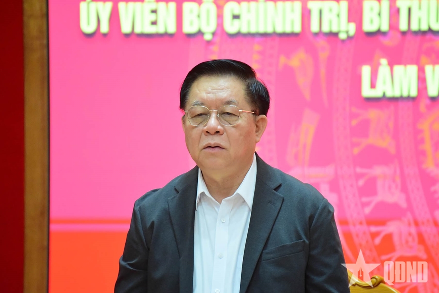 Đồng chí Nguyễn Trọng Nghĩa làm việc với 5 cơ quan báo chí chính trị chủ lực