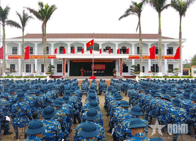 Nâng cao kiến thức pháp luật cho chiến sĩ mới