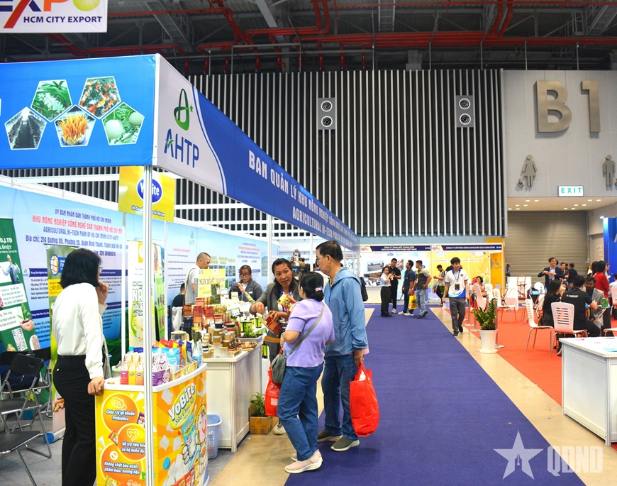 Khai mạc Hội chợ hàng Việt Nam tiêu biểu xuất khẩu 2025