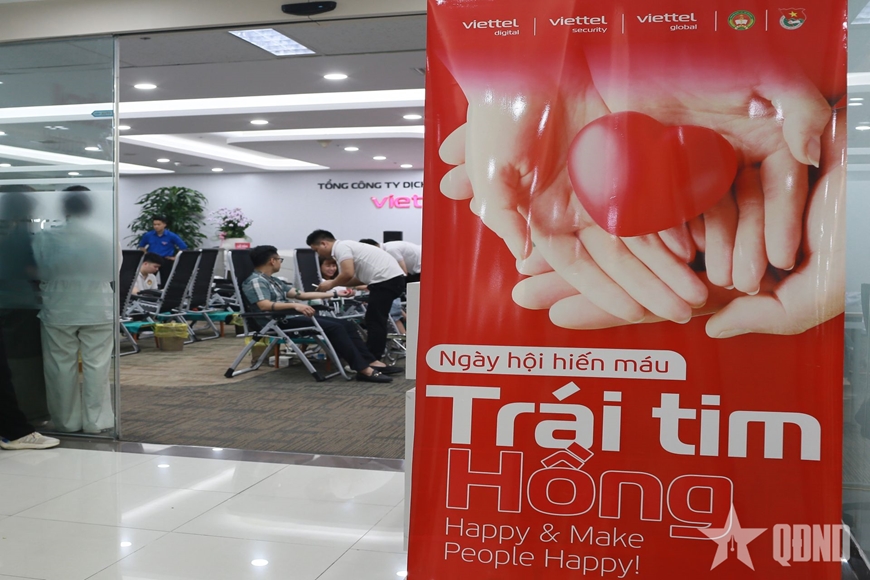 Các đơn vị Viettel hiến tặng hơn 300 đơn vị máu giúp “Kiến tạo Việt Nam bền vững”