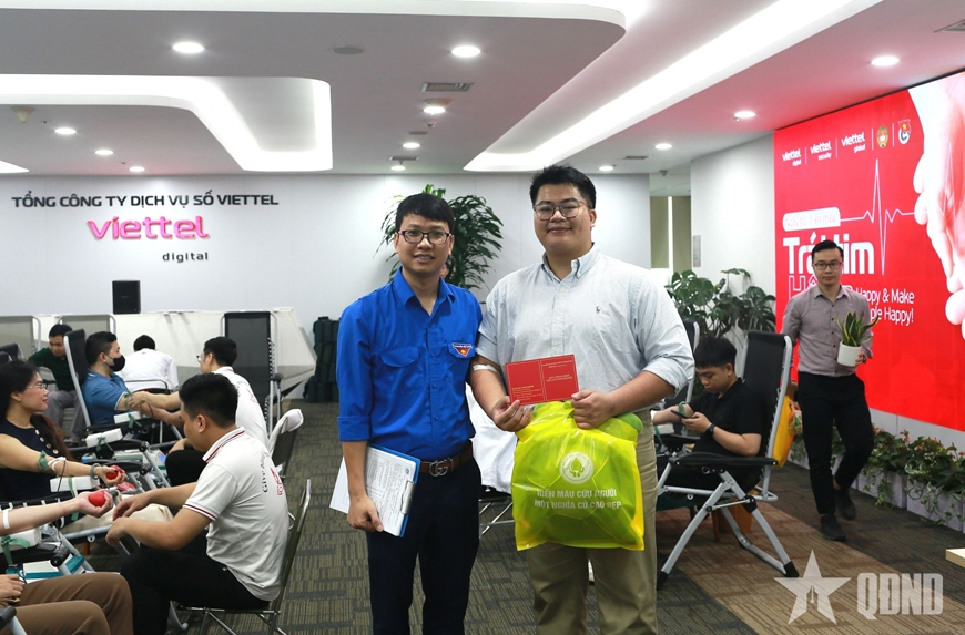 Các đơn vị Viettel hiến tặng hơn 300 đơn vị máu giúp “Kiến tạo Việt Nam bền vững”
