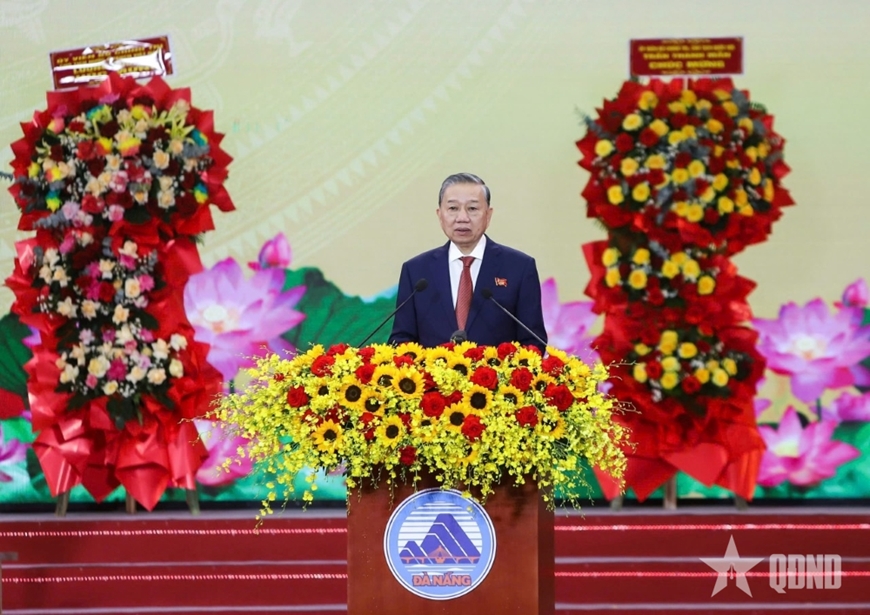 Tổng Bí thư Tô Lâm trao Huân chương Lao động hạng Nhất tặng thành phố Đà Nẵng