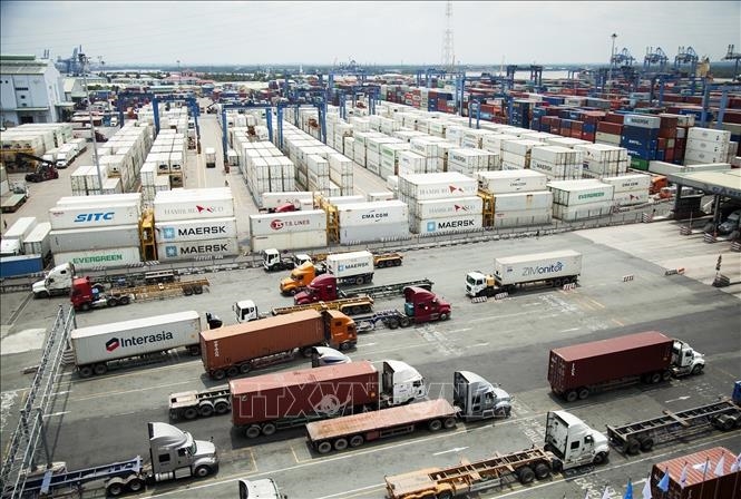 Thành phố hội nhập và phát triển: Phát triển trung tâm logistics tầm cỡ quốc tế