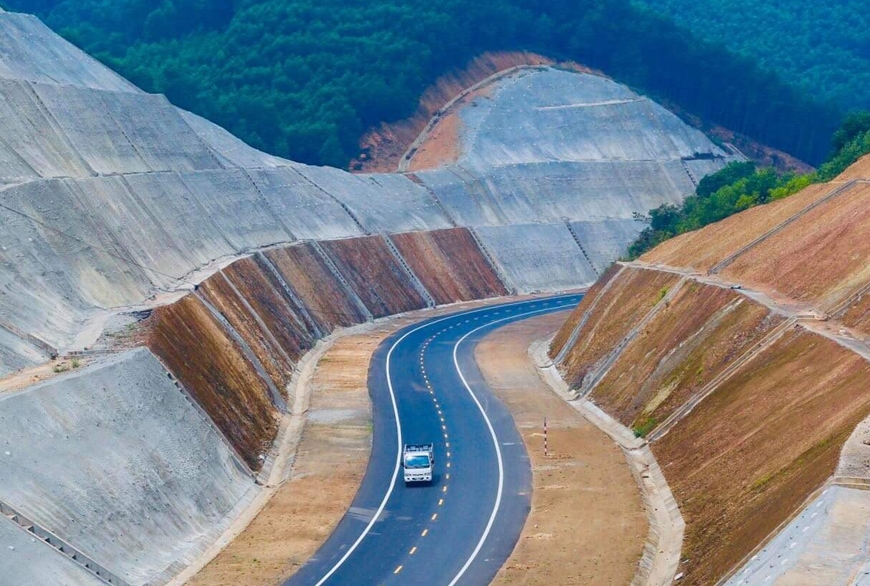 Đầu tư hoàn chỉnh cao tốc Bắc-Nam có thể nâng tốc độ khai thác lên 120km/giờ