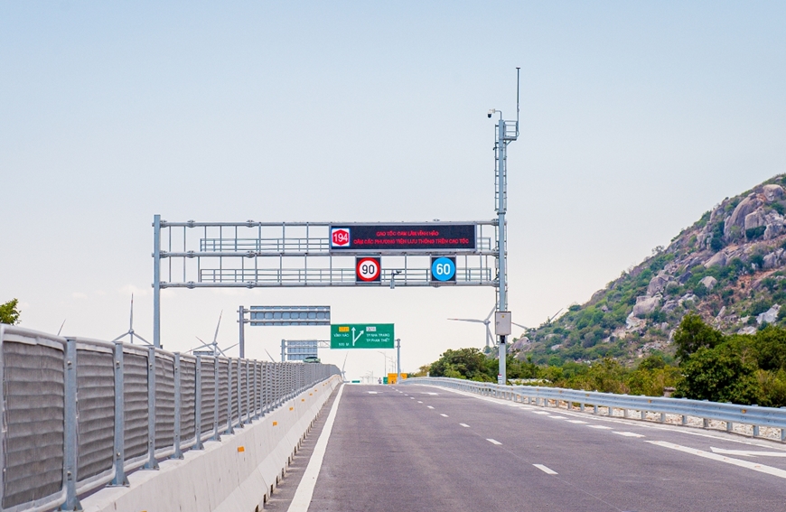 Đầu tư hoàn chỉnh cao tốc Bắc-Nam có thể nâng tốc độ khai thác lên 120km/giờ