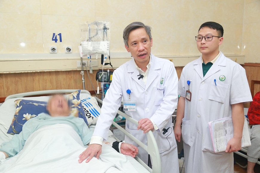 Gần 5.000 ca phẫu thuật thay khớp háng cho người cao tuổi