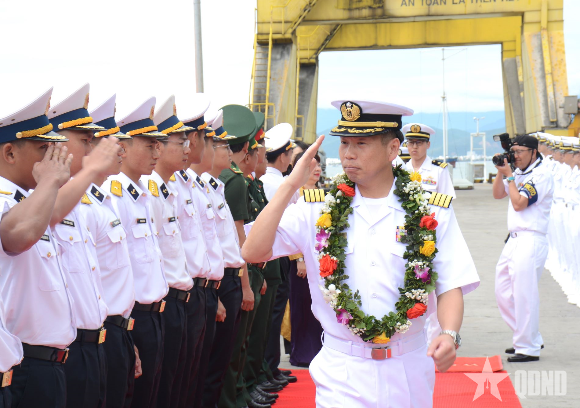 Tàu huấn luyện Lực lượng Phòng vệ biển Nhật Bản thăm TP Đà Nẵng