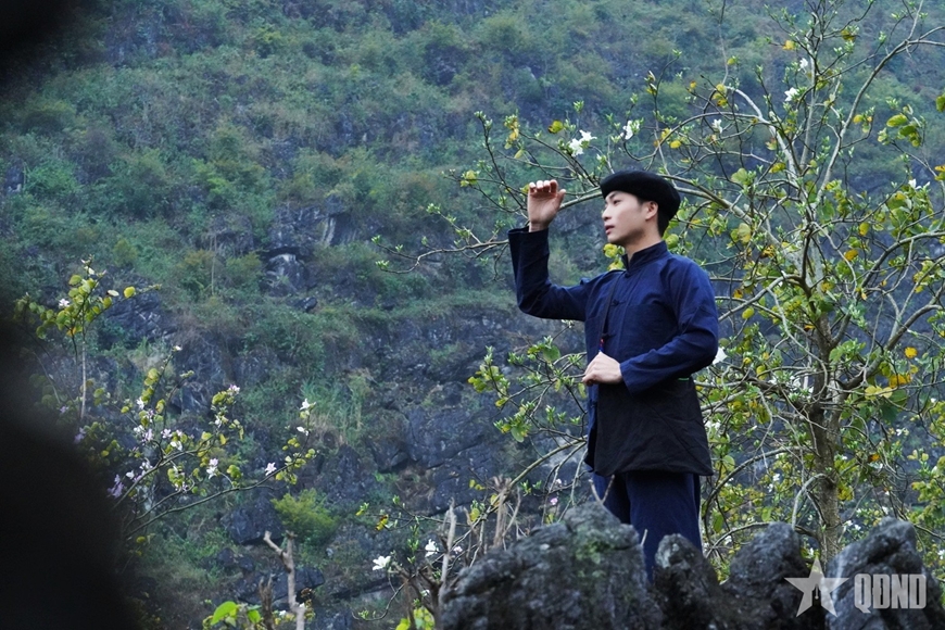 Về nơi chuyện tình trăm năm trên miền cao nguyên đá