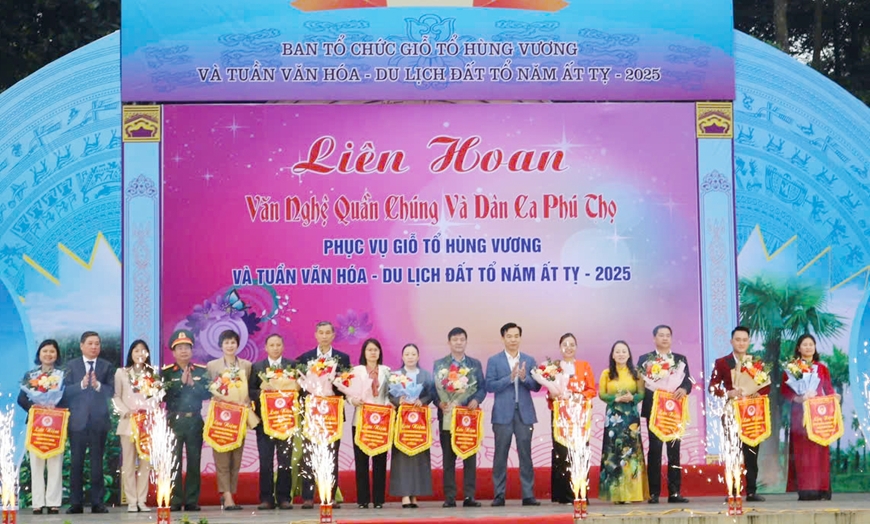 Liên hoan văn nghệ quần chúng và dân ca Phú Thọ 2025