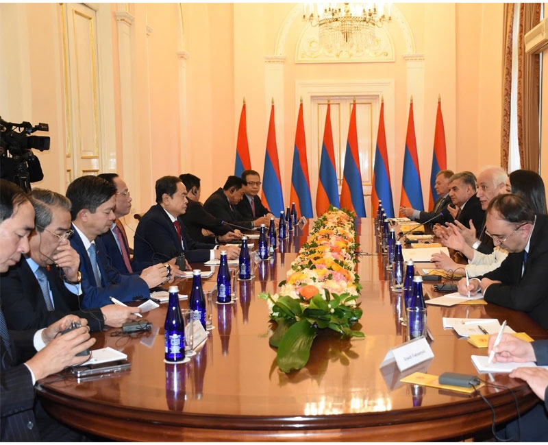 Chủ tịch Quốc hội Trần Thanh Mẫn hội kiến Tổng thống Armenia Vahagn Khachaturyan
