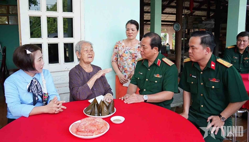 Sửa quy định tặng danh hiệu Bà mẹ Việt Nam anh hùng