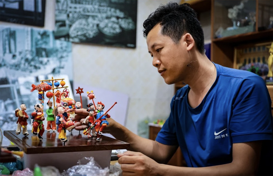 Nghệ nhân tò he Đặng Văn Hậu: Người “thổi hồn” vào bột, giữ mạch văn hóa làng