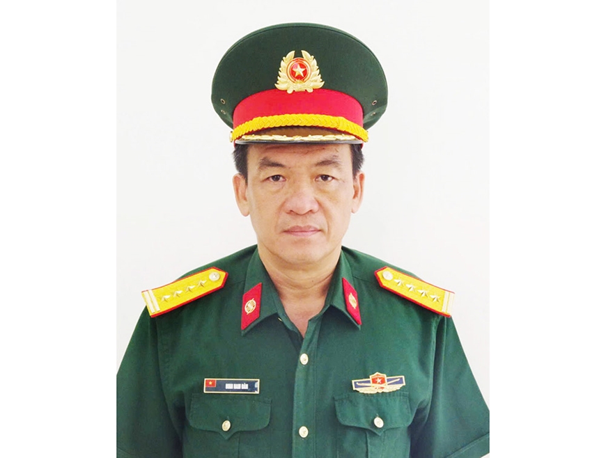 Lãnh đạo chặt chẽ, tạo chuyển biến toàn diện, vững chắc