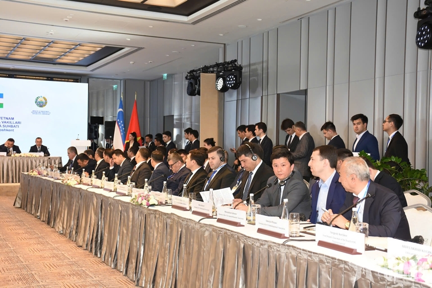 Chủ tịch Quốc hội Trần Thanh Mẫn dự Tọa đàm Doanh nghiệp Việt Nam-Uzbekistan