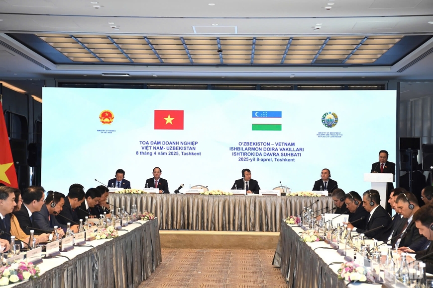 Chủ tịch Quốc hội Trần Thanh Mẫn dự Tọa đàm Doanh nghiệp Việt Nam-Uzbekistan