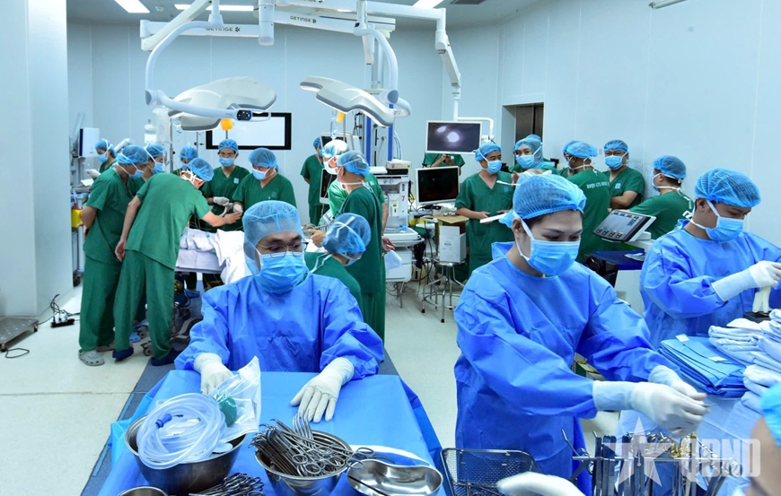 Bệnh viện Quân y 175 thực hiện thành công việc lấy, ghép tạng từ người hiến chết não&nbsp;