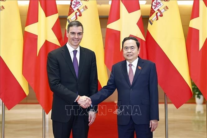 Chủ tịch Quốc hội Trần Thanh Mẫn hội kiến Thủ tướng Tây Ban Nha Pedro Sánchez