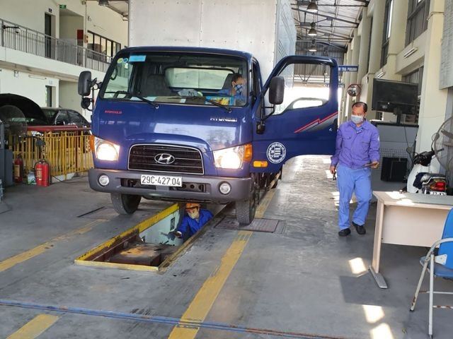 Thủ tướng Chính phủ yêu cầu không để xảy ra tình trạng ách tắc trong hoạt động kiểm định xe cơ giới