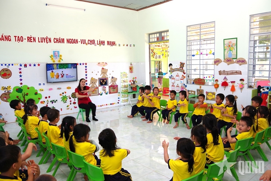 Đề xuất phổ cập giáo dục mầm non trên toàn quốc
