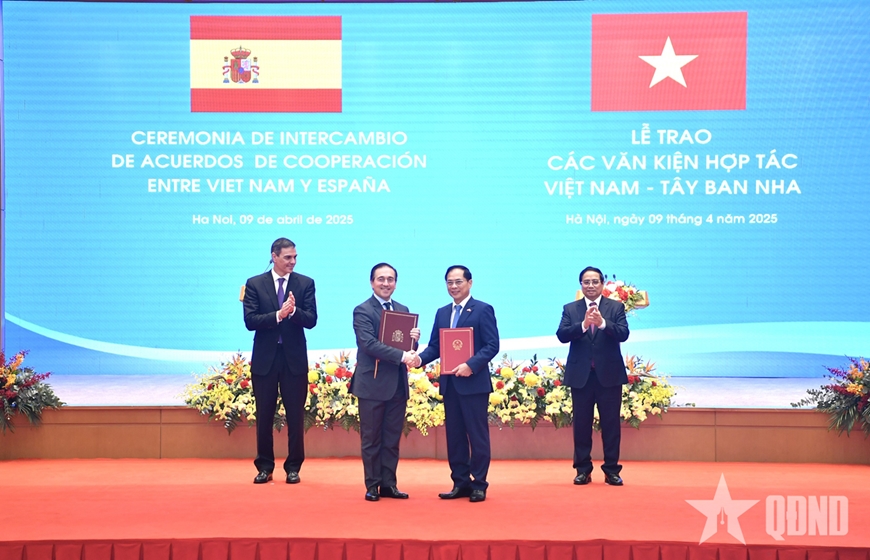 Thủ tướng Phạm Minh Chính hội đàm với Thủ tướng Tây Ban Nha Pedro Sánchez