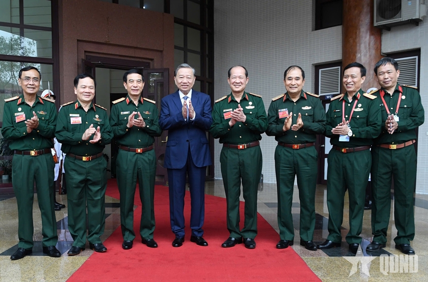 Tổng Bí thư Tô Lâm gặp mặt cựu chiến binh, thanh niên xung phong, dân quân tự vệ tham gia kháng chiến chống Mỹ
