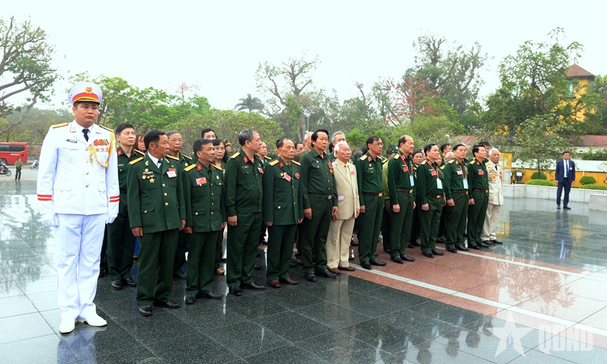 Tổng Bí thư Tô Lâm gặp mặt cựu chiến binh, thanh niên xung phong, dân quân tự vệ tham gia kháng chiến chống Mỹ