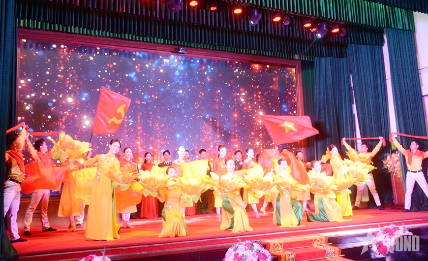 Đại tướng Phan Văn Giang dự Lễ kỷ niệm 70 năm Ngày truyền thống ngành Xăng dầu Quân đội