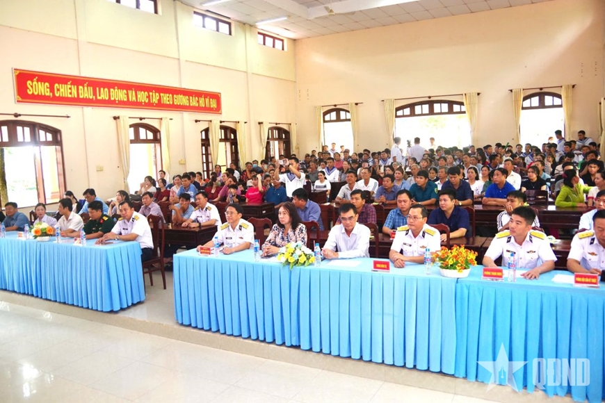 Lữ đoàn 962 gặp gỡ cấp ủy, chính quyền địa phương và gia đình quân nhân năm 2025