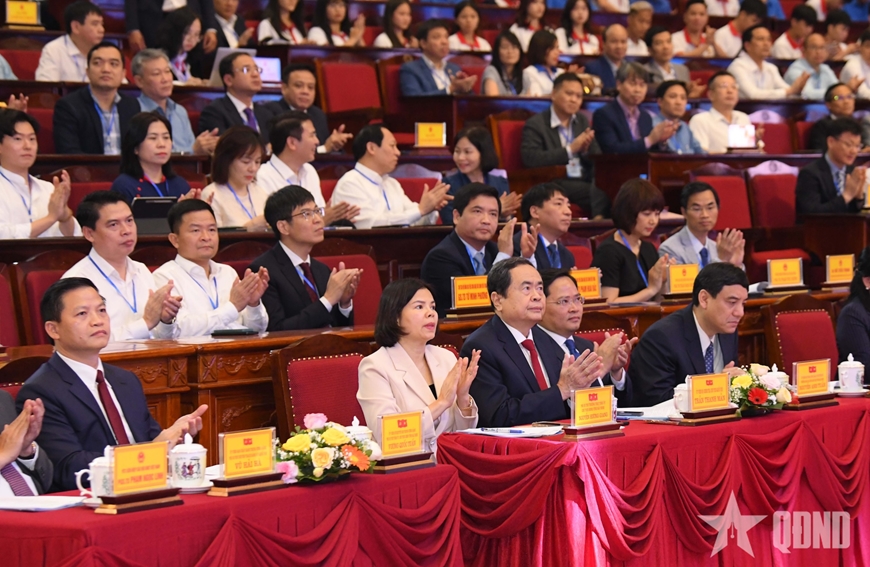 Chủ tịch Quốc hội Trần Thanh Mẫn: Bắc Ninh cần phát triển hạ tầng số và nền tảng số đồng bộ, hiện đại