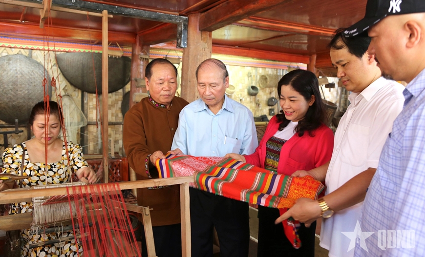 Người “giữ lửa” văn hóa dân tộc Mường