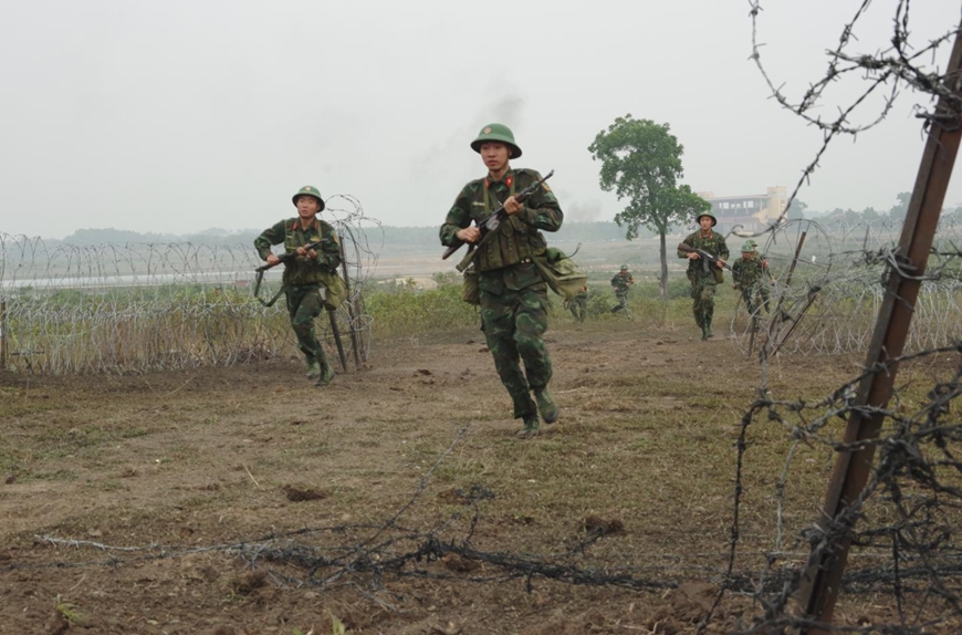 Nhà trường "phải đi trước đơn vị"