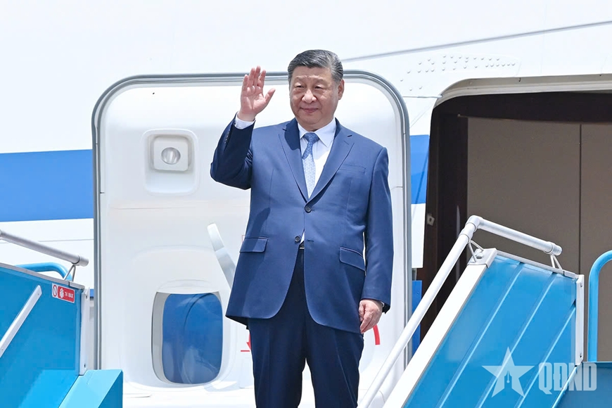 Tổng Bí thư, Chủ tịch Trung Quốc Tập Cận Bình tới Hà Nội, bắt đầu thăm cấp Nhà nước đến Việt Nam