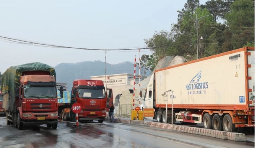Cửa khẩu quốc tế Hữu Nghị tạm dừng thông quan từ ngày 15 đến 17-4