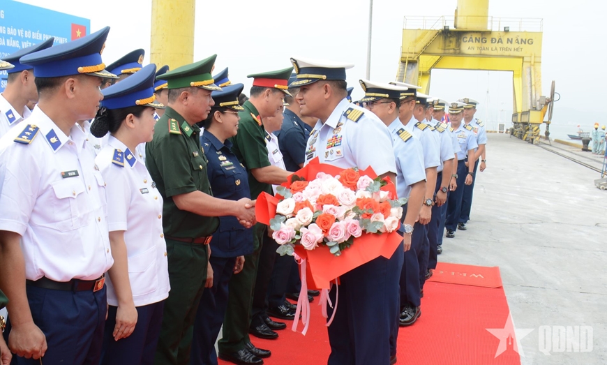 Tàu Lực lượng Bảo vệ bờ biển Philippines thăm TP Đà Nẵng