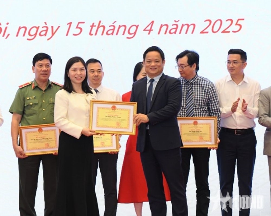 Chủ tịch Quốc hội Trần Thanh Mẫn dự cuộc họp Tổng kết công tác tổ chức Hội nghị Ban Chấp hành Liên minh Nghị viện Pháp ngữ