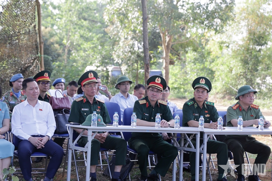 Khảo sát thẩm tra dự án Luật Tham gia lực lượng gìn giữ hòa bình của Liên hợp quốc