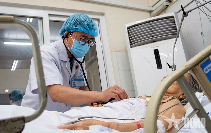 Bệnh viện Thống Nhất cứu sống cụ bà 85 tuổi bị hóc xoài trong tình trạng nguy kịch