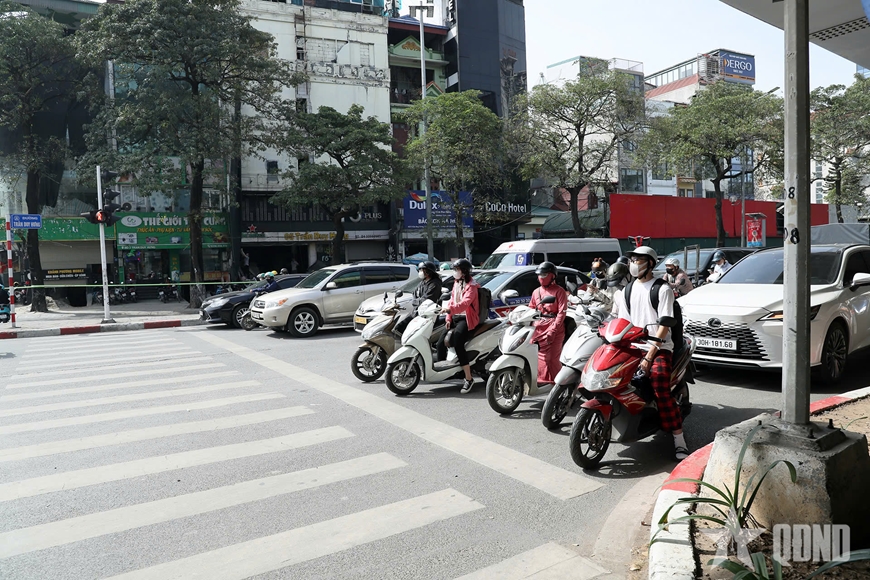Xử lý nghiêm tình trạng vi phạm vượt đèn đỏ