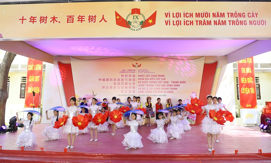 Sẵn sàng góp sức cho thành công của giao lưu biên giới Việt - Trung