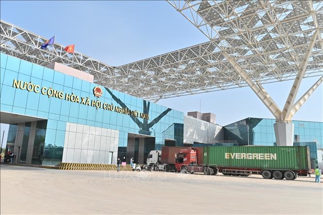 Quan hệ thương mại Trung Quốc - Việt Nam nâng lên tầm cao mới