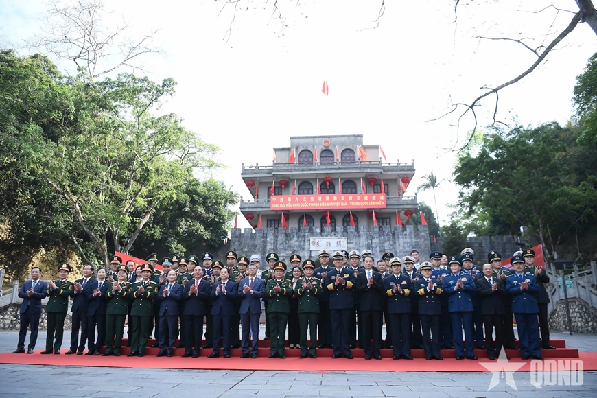 Các hoạt động giao lưu nổi bật của Đại tướng Phan Văn Giang tại Trung Quốc