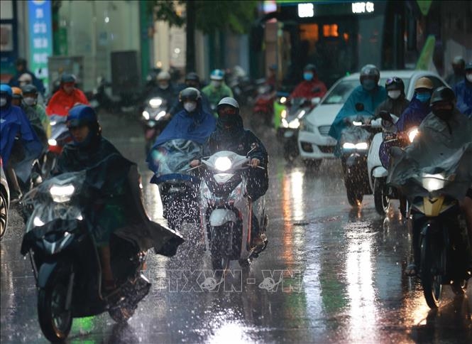Thời tiết hôm nay (18-4): Mưa dông ở nhiều khu vực