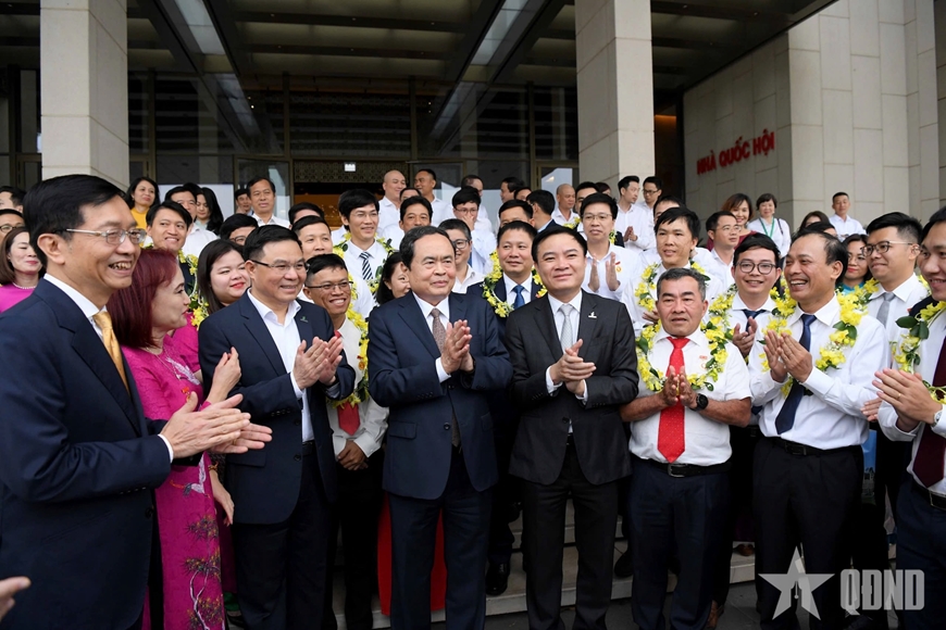 Chủ tịch Quốc hội Trần Thanh Mẫn: Phát huy truyền thống "người đi tìm lửa" của ngành công nghiệp năng lượng