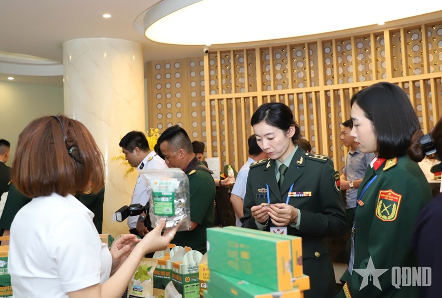 Sản phẩm của ngành Hậu cần - Kỹ thuật Quân đội nhân dân Việt Nam gây ấn tượng nơi biên giới