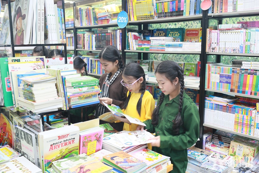 Hà Nội: Sôi động các hoạt động các hoạt động hưởng ứng Ngày sách và văn hóa đọc Việt Nam lần thứ 4