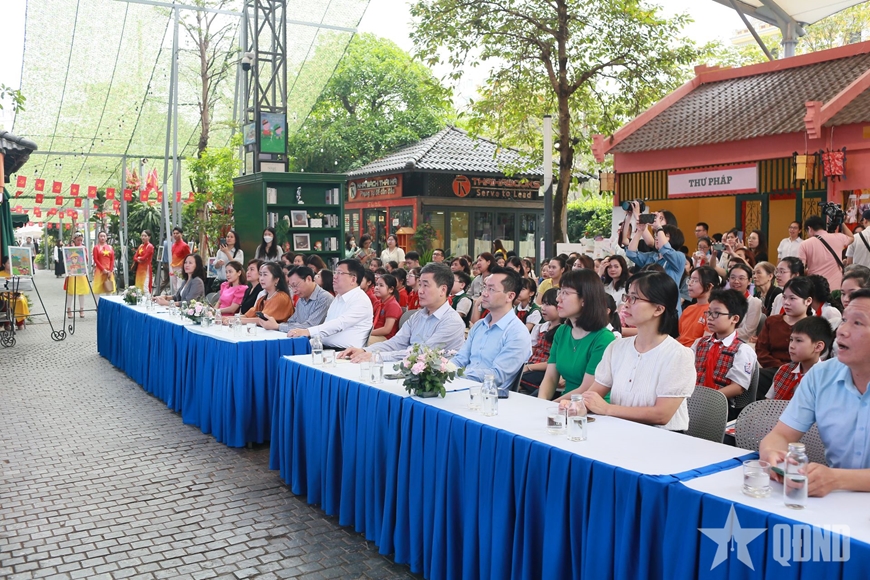 Hà Nội: Sôi động các hoạt động các hoạt động hưởng ứng Ngày sách và văn hóa đọc Việt Nam lần thứ 4