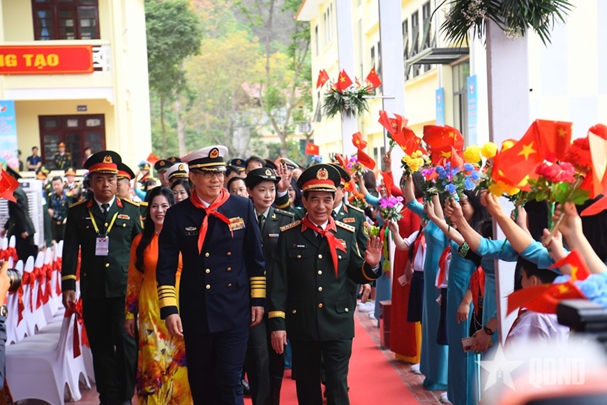 Giao lưu hữu nghị quốc phòng biên giới Việt Nam - Trung Quốc lần thứ 9 thành công tốt đẹp