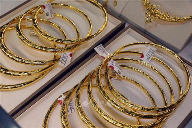 Giá vàng trong nước lập đỉnh mới 120 triệu đồng/lượng