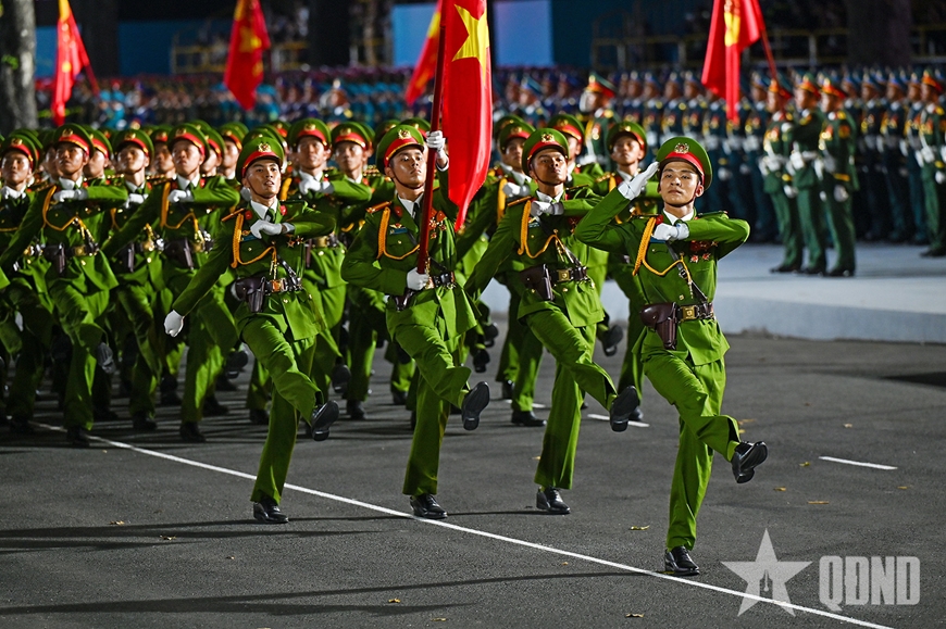  Các khối tham gia luyện tập diễu binh, diễu hành. 