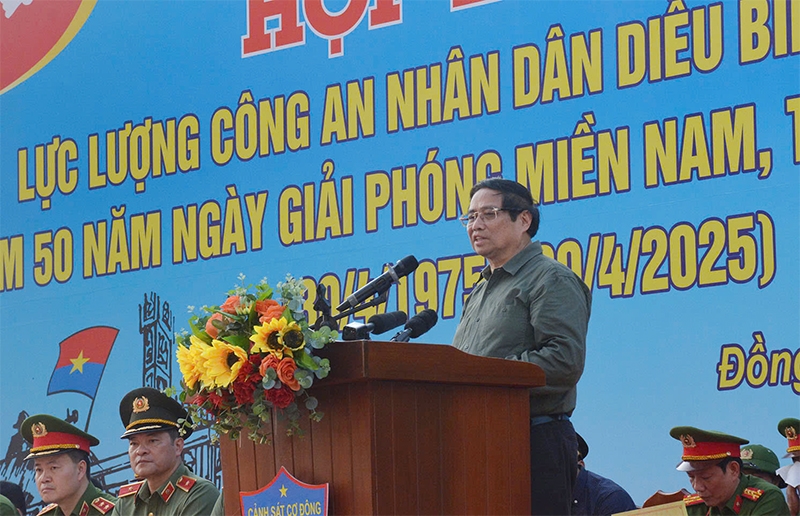Thủ tướng Phạm Minh Chính động viên các lực lượng tham gia diễu binh, diễu hành